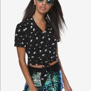 Alien crop top